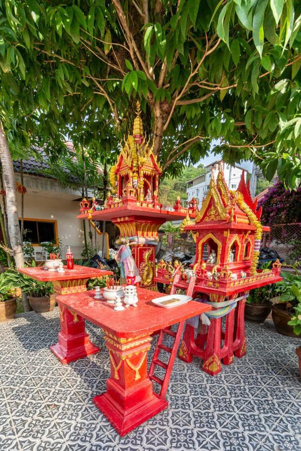 Coconut Resort Hotel Patong Dış mekan fotoğraf