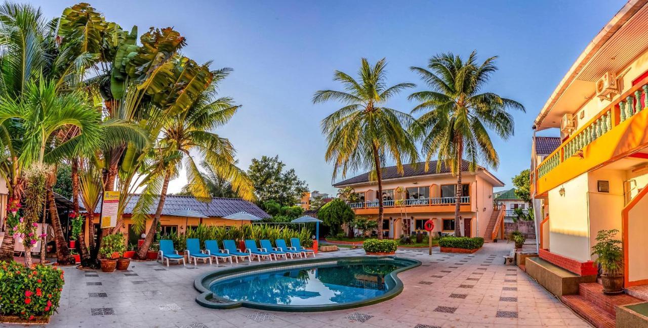 Coconut Resort Hotel Patong Dış mekan fotoğraf
